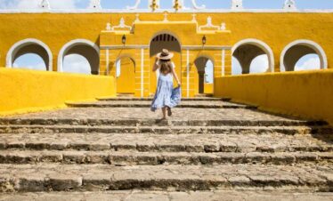 Private Transport: Izamal + Cenote Adventure